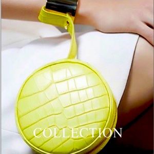 Perrin Paris Le Rond Clutch In alligator leather